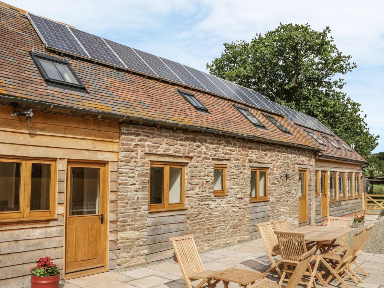 The Cow Byre, Heath Farm Villa Clee Saint Margaret Exterior foto